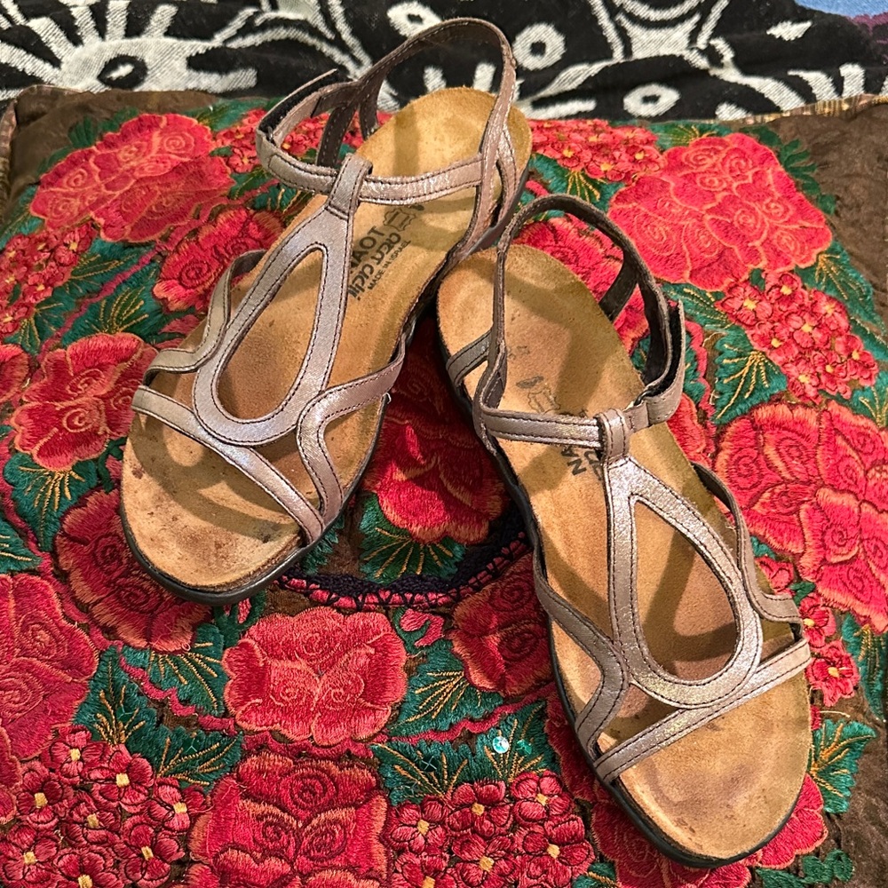Naot Dorith Sandals size 38